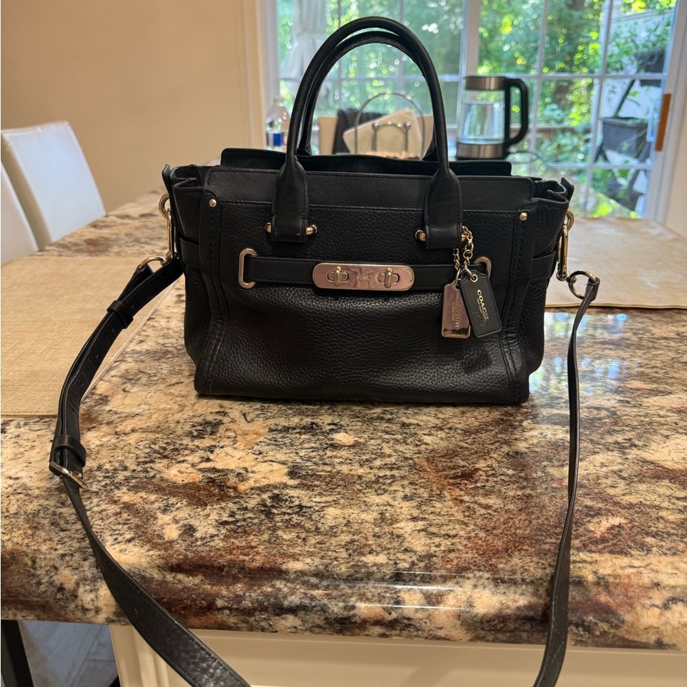 Coach Black swagger Leather Bag